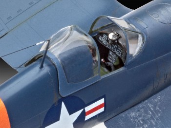 Revell 1:72 3955 F4U-4 Corsair