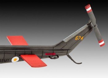 Revell 1:100 4983 Bell UH-1H Gunship