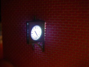 Historische Bahnhofsuhr mit Beleuchtung H0