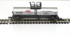 Spur N US Modell Tank Car DuPont silver (5794K)