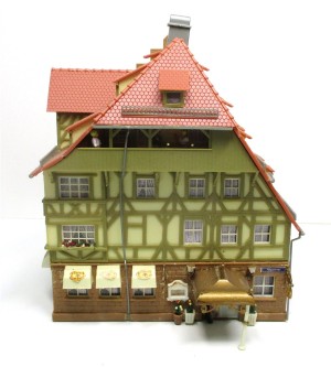 Spur H0 Großes Fachwerkhaus Hotel Romantik Fertigmodell 