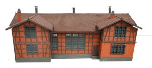 Spur H0 Lokschupp mit Servo-Torantrieb BASTLER Fertigmodell 